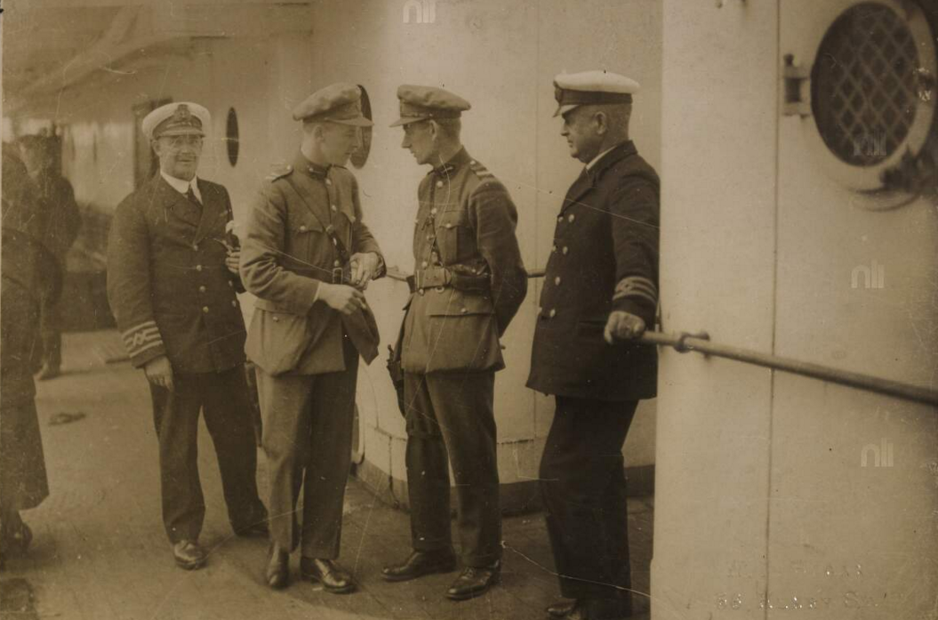 On boat to Cork2.png Burning of Dublin Custom House 1921